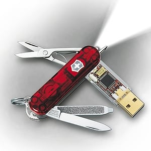 VICTORINOX（ビクトリノックス） ビクトリノックス・フラッシュ 8GB レッド