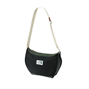 THE NORTH FACE（ザ・ノースフェイス） BUCKET SHOULDER BAG PET 16L K（ブラック）