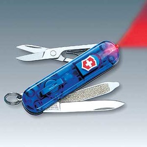 VICTORINOX（ビクトリノックス） スイスライトT2 トランスルーセント・ブルー