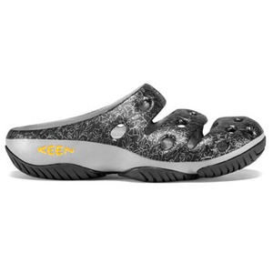 KEEN（キーン） Yogui Women's 8／25.0cm China Black