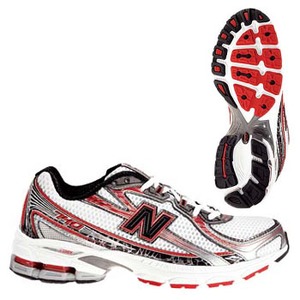 new balance（ニューバランス） PERFORMANCE TRAINING 男性用 EE／24.5cm・SR（シルバー／レッド）