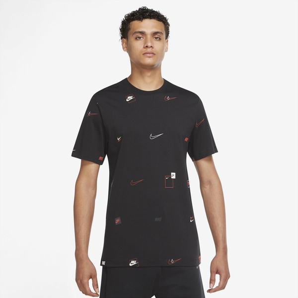 Nike ナイキ 22春夏 Nsw 12 Mo ロゴ Aop S S Tシャツ メンズ Njp Dn5247 010 アウトドアファッション ギアの通販はナチュラム