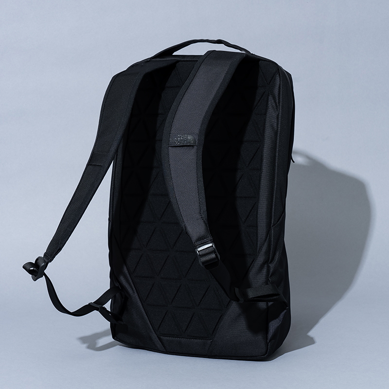 THE NORTH FACE(ザ・ノース・フェイス) 【23春夏】SHUTTLE DAYPACK