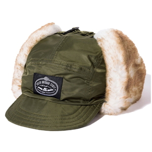 POLeR(ポーラー) 【２４秋冬】ＦＬＩＧＨＴ ＮＹＬＯＮ ＦＵＲ ＦＬＡＰ ＣＡＰ ＯＮＥ ＳＩＺＥ ＯＬＩＶＥ 243MCV0093-OLV